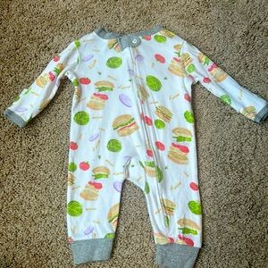 Burt’s Bees Baby Hamburger outfit
